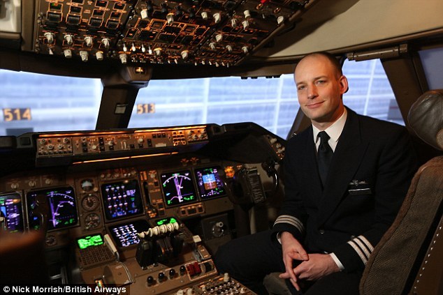 British Airways pilot Mark Vanhoenacker advises passengers to follow the 10.30 rule on every flight