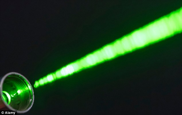 FAA-says-planes-hit-by-laser
